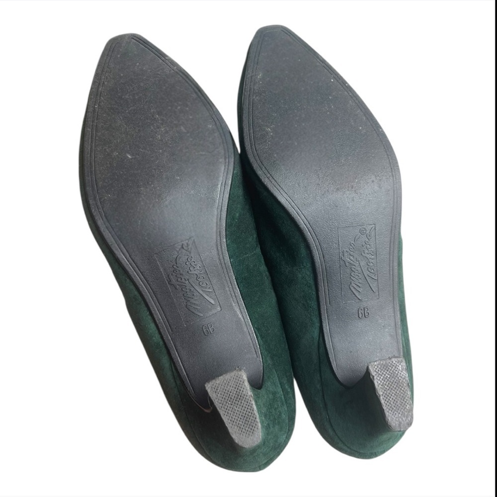Vintage Mootsies Tootsies Emerald Green Suede Loafers | low heel pumps - Picture 7 of 7